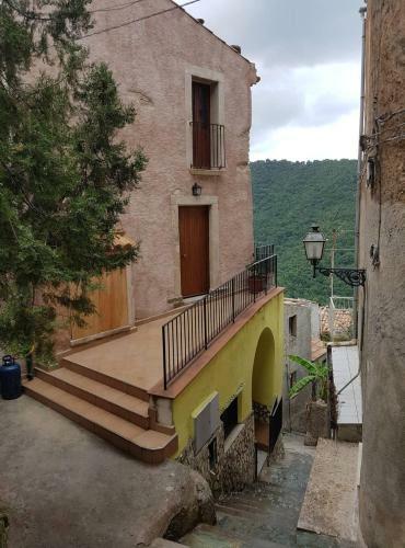 Bed & Breakfast A Taverna Intru U Vicu