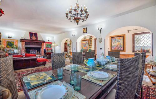 Amazing Home In Squille With Wifi And 4 Bedrooms
