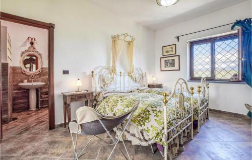 Amazing Home In Squille With Wifi And 4 Bedrooms