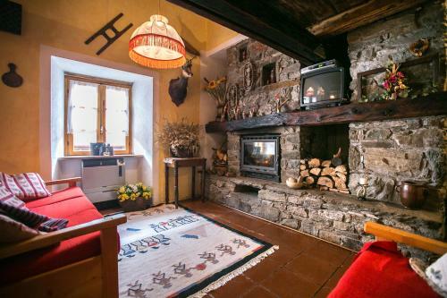 Tipica Casa Di Montagna In Loc. Melignon ? Rhemes