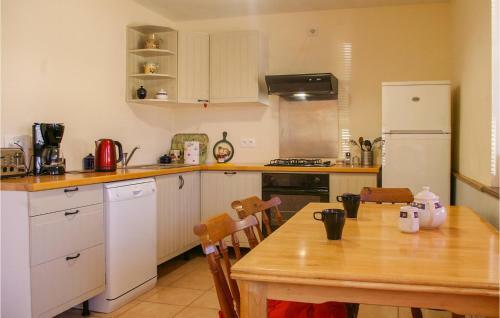 Nice Home In Ploray W/ 2 Bedrooms