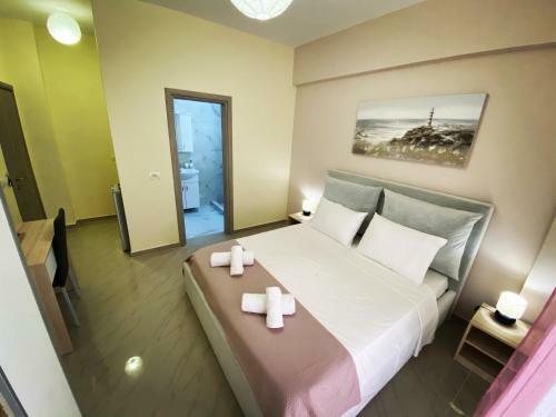 Elizabeth Apartments Himare