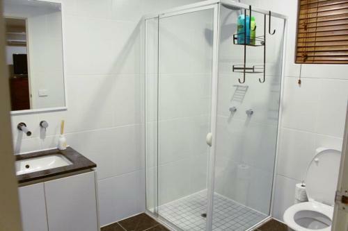 Apartamento Executively Styled 2 Bed, 2 Bath, Perfect Location