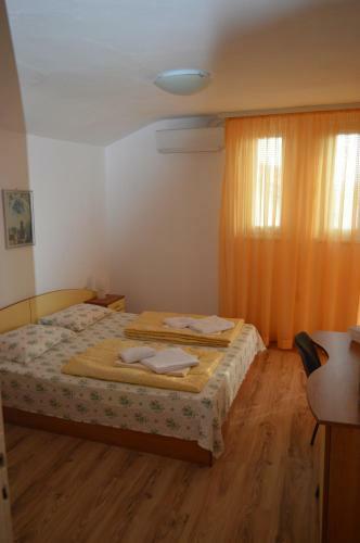 Hostal Yanis