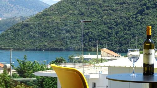 Valmar Hotel