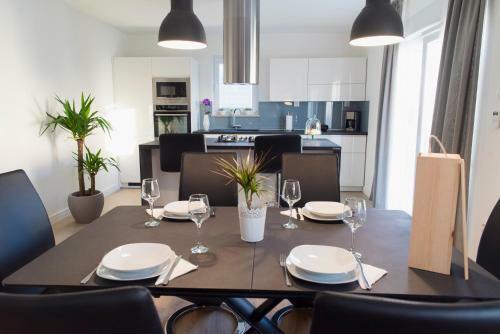 Modern Mediterranean Apartment