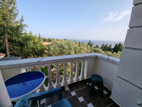 Sea View Apartments Drymades With Balcony