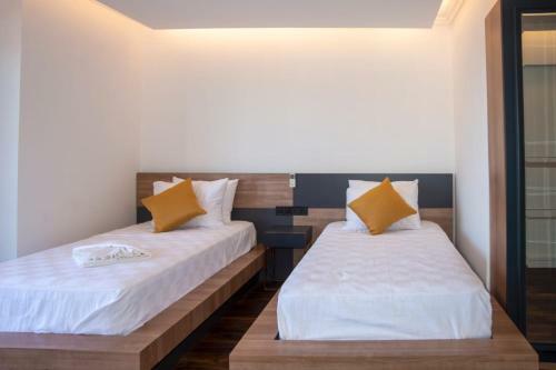 Luxury Life Villas