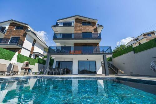 Seastar Villa