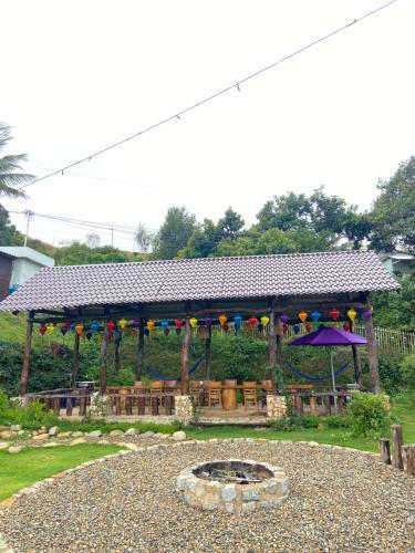?� L?t Sunshine Garden