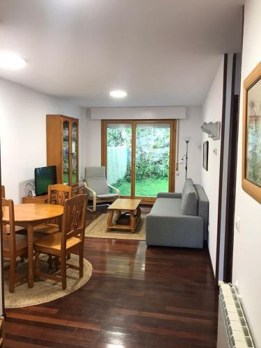 Casa Buganvilla. Apartamento Con Jard�n, A 100 Metros Del Centro.