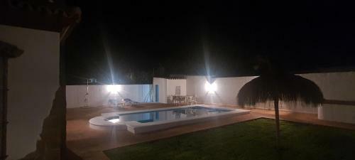 Mucho Arte Muy Cerca Del Mar, Con Piscina Privada