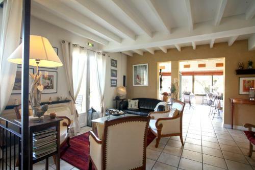 Hotel H�tel-restaurant C�t� Rivage