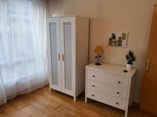 Apartamento Piso En El Centro Para 5 Personas - Garaje - Wifi