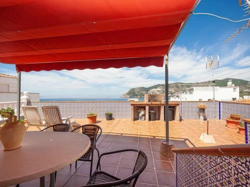 Village Casa With Sweeping Views In La Herradura