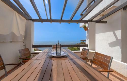 Villa On The Rocks