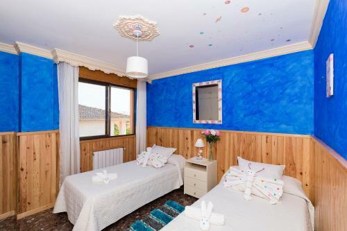 B&B Habitaciones Iraizas Con Piscina