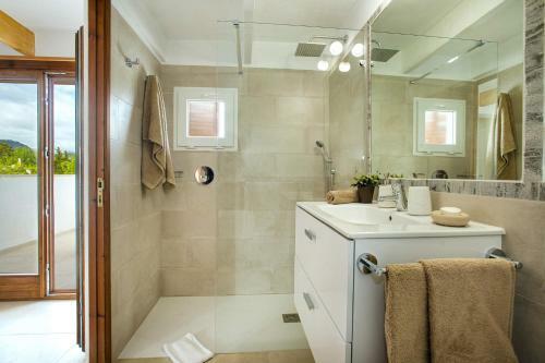 Villa Can Gato By Villa Plus