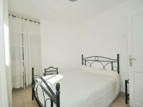 Attractive Villa In Moriani Plage At Sea