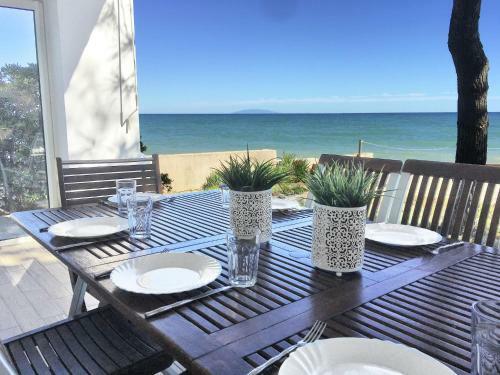 Attractive Villa In Moriani Plage At Sea