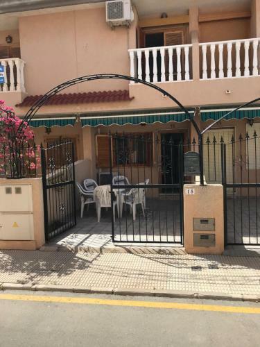 Townhouse 300 Meters From Beach