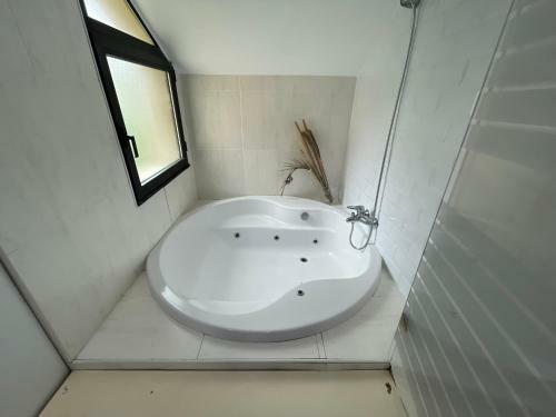Apartamento Duplex Con Piscina Y Garaje Cerca De La Playa