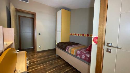 Hostal Room In Chalet - Cozy Private House With Pool, Bb