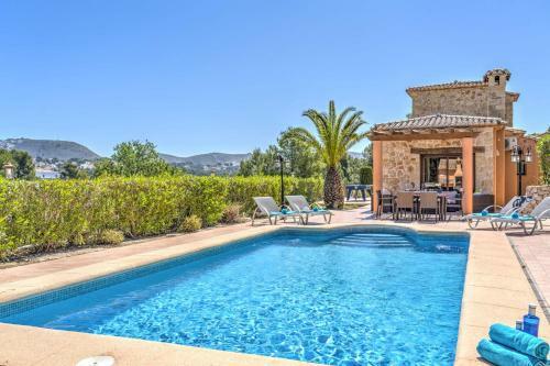 Villa Cambra By Villa Plus
