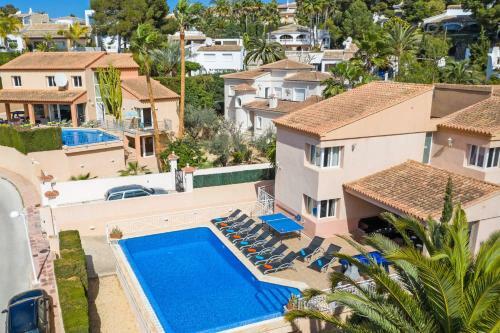 Villa Angela Flores By Villa Plus