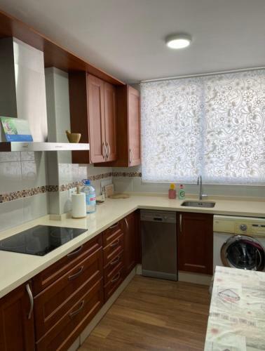 Apartamento Amplio Piso En Centro De Torre Del Mar