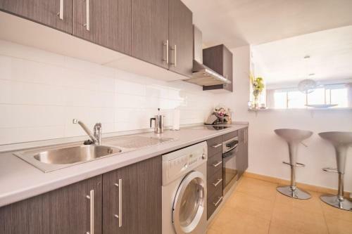 Beautiful 2 Bedroom Apartment - Eo6821mm