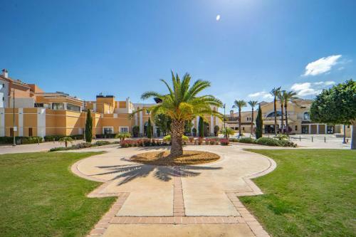 Quaint 2 Bedrooms 2 Bathrooms Town House - La40lt