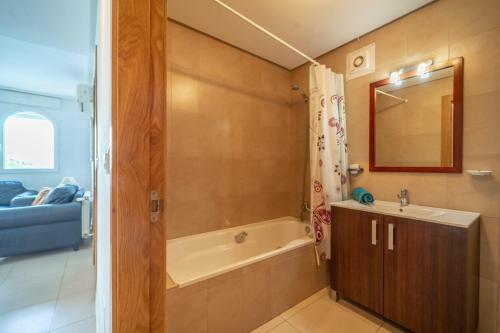Apartamento Bright Pool View Penthouse - Aa1131lt