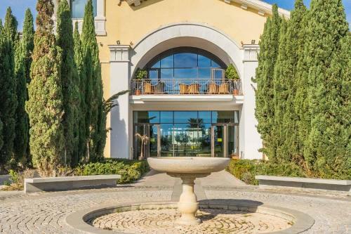 Penthouse Apartment With Pool Views - Ao232lt