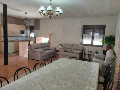 Casa Rural Ba�os Del Rey De Avila