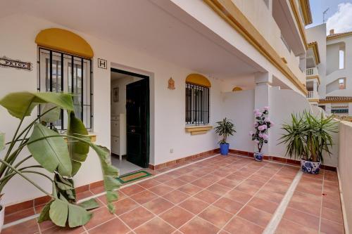 100 - Modern 2 Bed Luxury Golf Apartment In Mijas