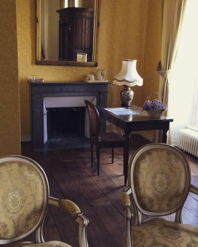 Hostal Chateau De La Folti�re