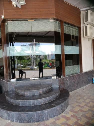 Hotel Airport Inn One