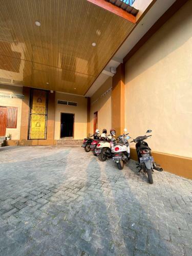 Hostal Kelud Syariah Guesthouse