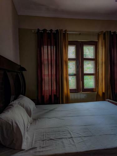 Shambala Hotel Skardu