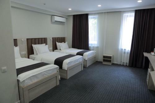 Sharaf Hotel