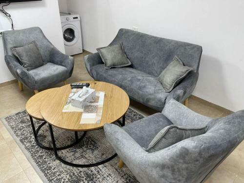 Beautiful Apartment In Deir Hanna