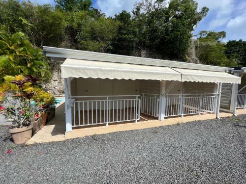 Charmants Bungalows Avec Piscine