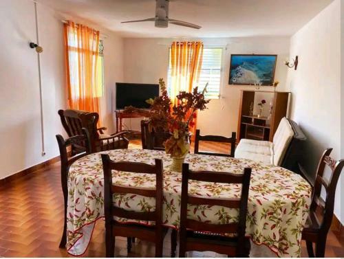 Maison Familiale Spacieuse Avec Commodit�