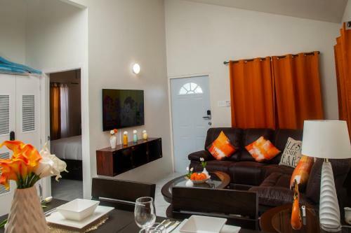 Luxury Overlooking Puerto Seco Beach @camelot