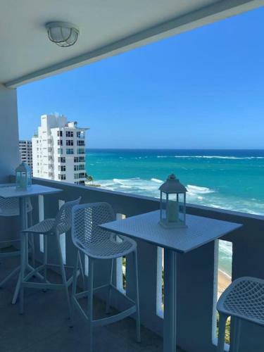 Apartamento Kasa Blue Ocean - 2 Bed 2 Bath For 4 Ocean View Balcony Beachfront Condo Pool