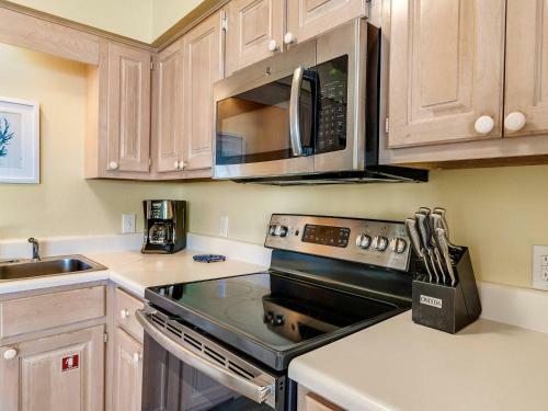 Sandpiper Beachfront Condos By Bender Vacation Rentals