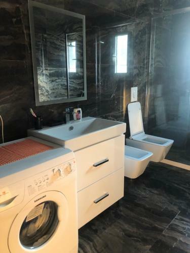 Beach View 2-bedroom Apartment In Durres