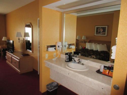 Hotel Parkfield Inn - Warsaw
