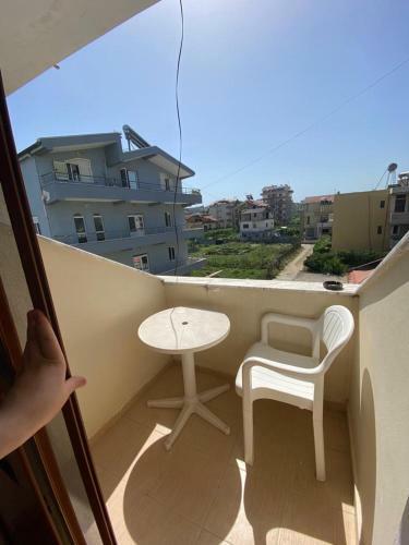 Hostal Guest House Begaj